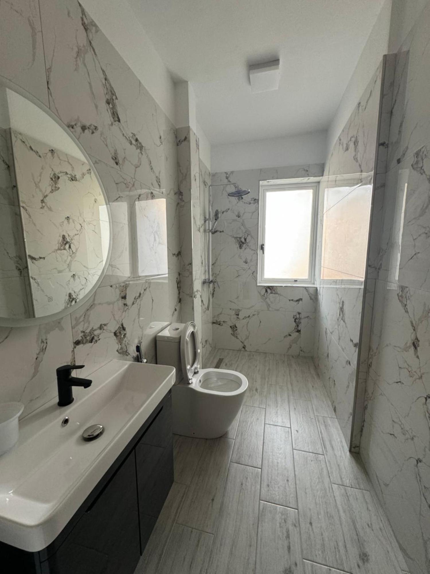 Drion Apartment Vlorë Екстериор снимка